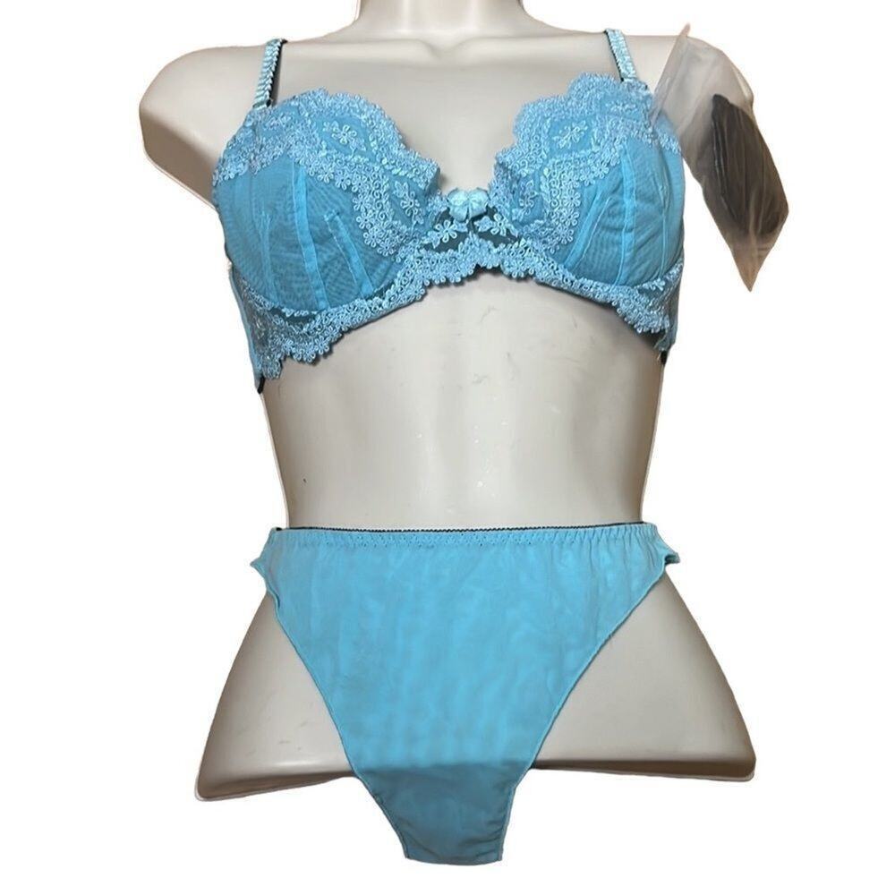 PFIFF NWT BRA & UNDERWEAR SIRENA LINGERIE LACE‎ SET SIZE 34D